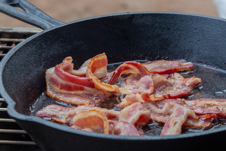 Photo "Are There Any Potential Risks or Considerations for Athletes Who Follow a Ketogenic Diet?"