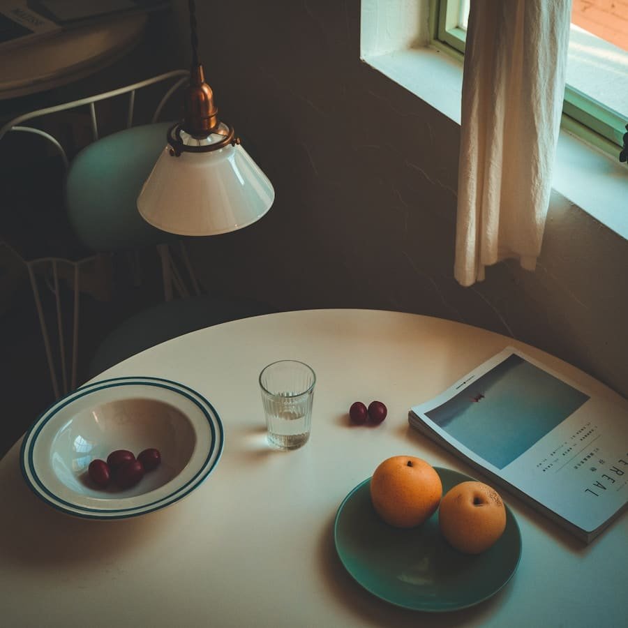 Photo "How Do Individuals Incorporate Intermittent Fasting into Their Daily Routines, Including Work Schedules and Family Life?"