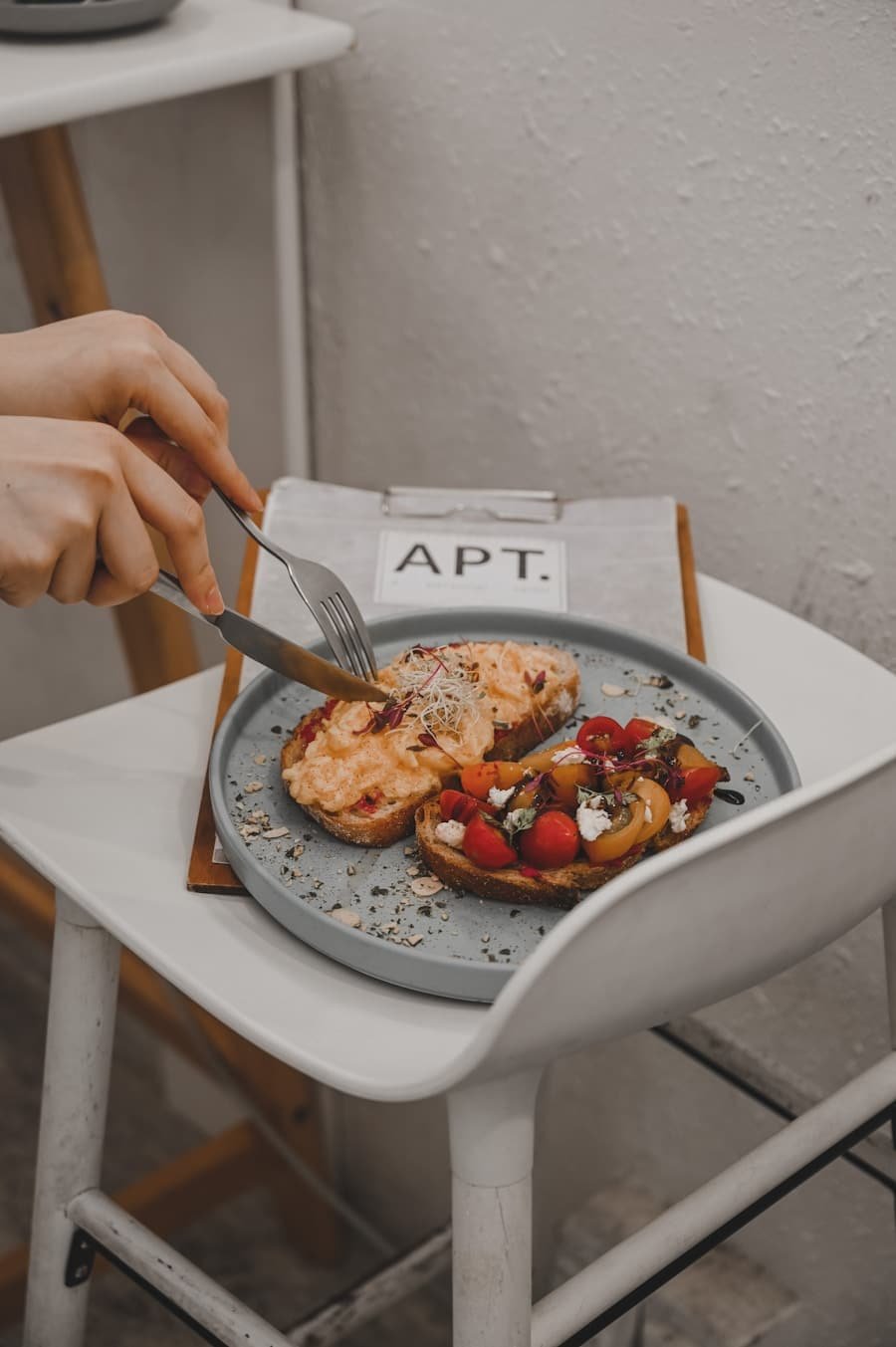 Photo "What Are the Potential Impacts of Intermittent Fasting on Individuals with Specific Mental Health Conditions, Such As Post-traumatic Stress Disorder (PTSD) or Obsessive-compulsive Disorder (OCD)?"