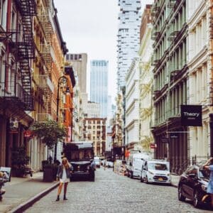 Photo "Keto and the City: Navigating Urban Living Without Sacrificing Your Diet"