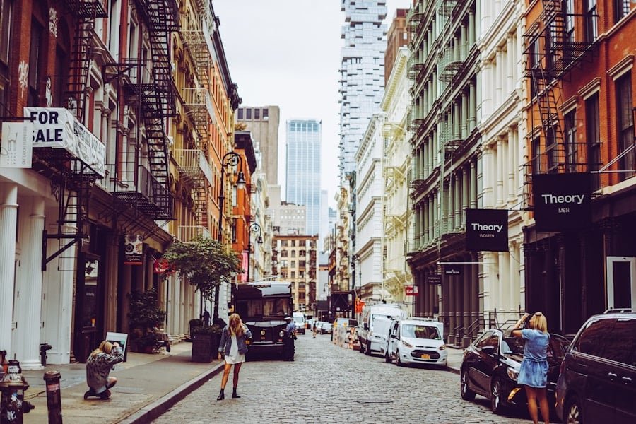 Photo "Keto and the City: Navigating Urban Living Without Sacrificing Your Diet"