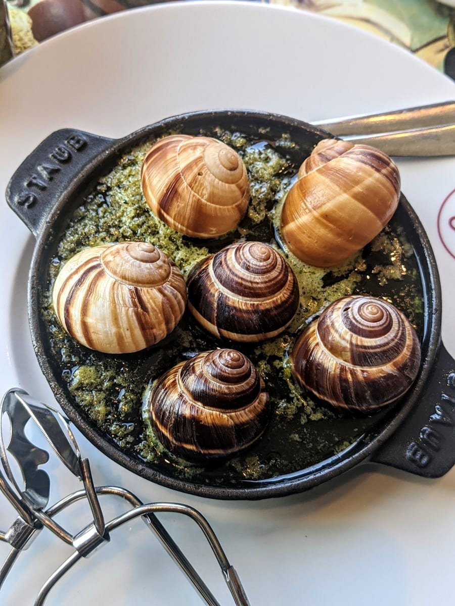 Photo Epicurean Adventures: Discovering Global Flavors in the Keto Kitchen