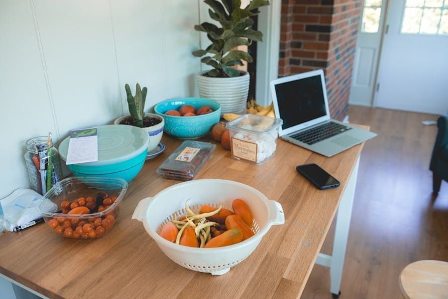 Photo "Keto and the Workplace: Navigating Office Culture While Staying True to Your Diet"