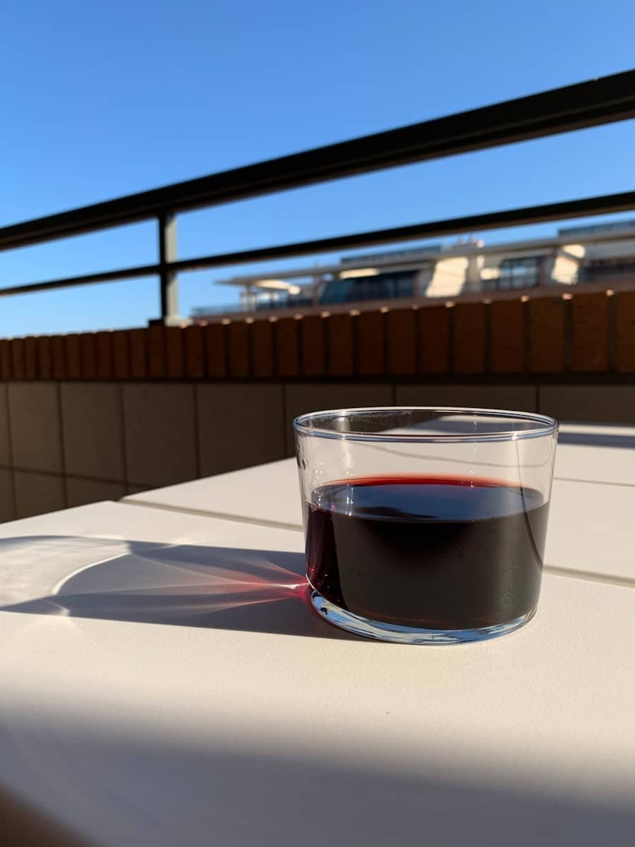 Photo "Is Red Wine Good for Keto?"