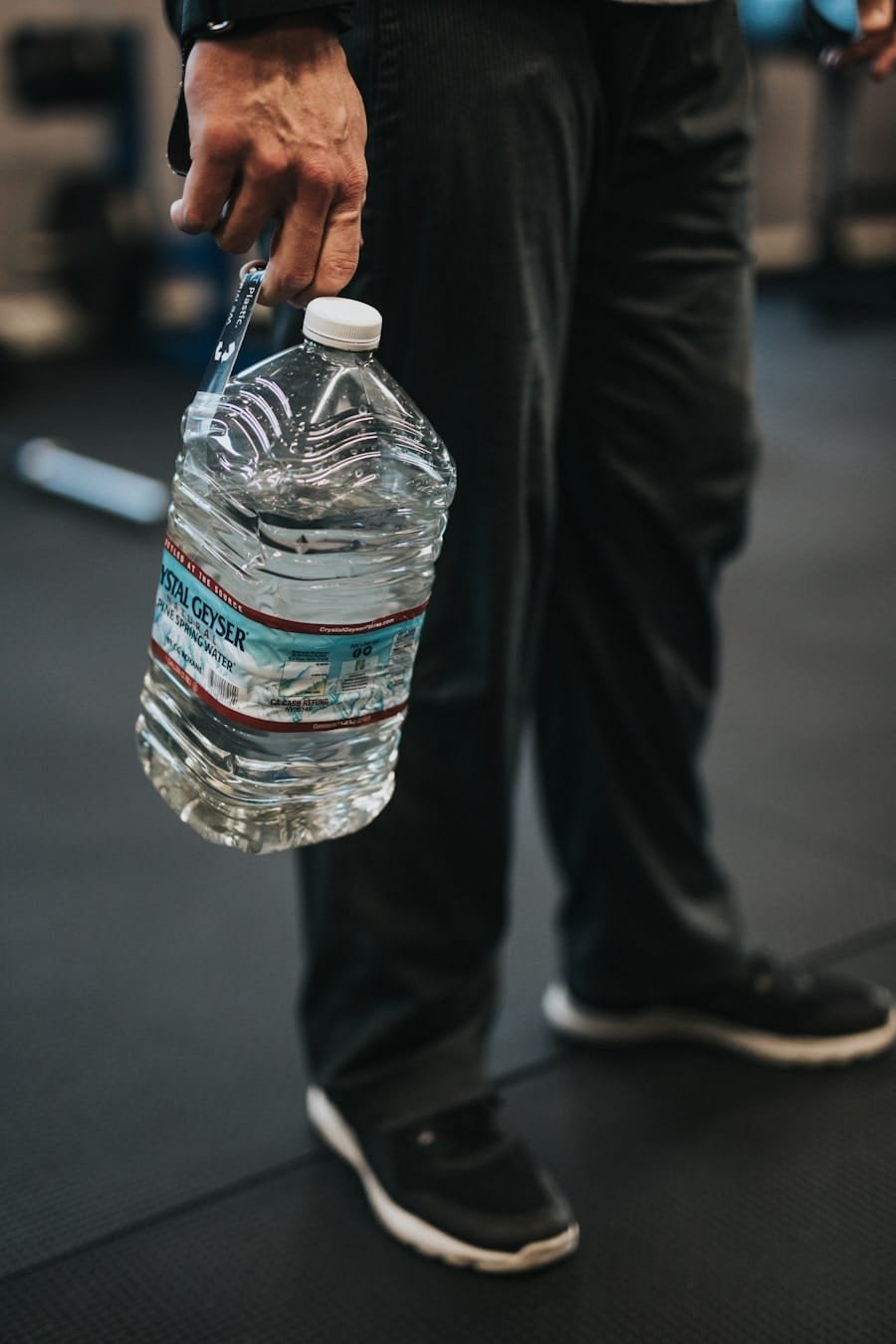 Photo "How Much Water Should I Be Drinking on the Keto Diet?"