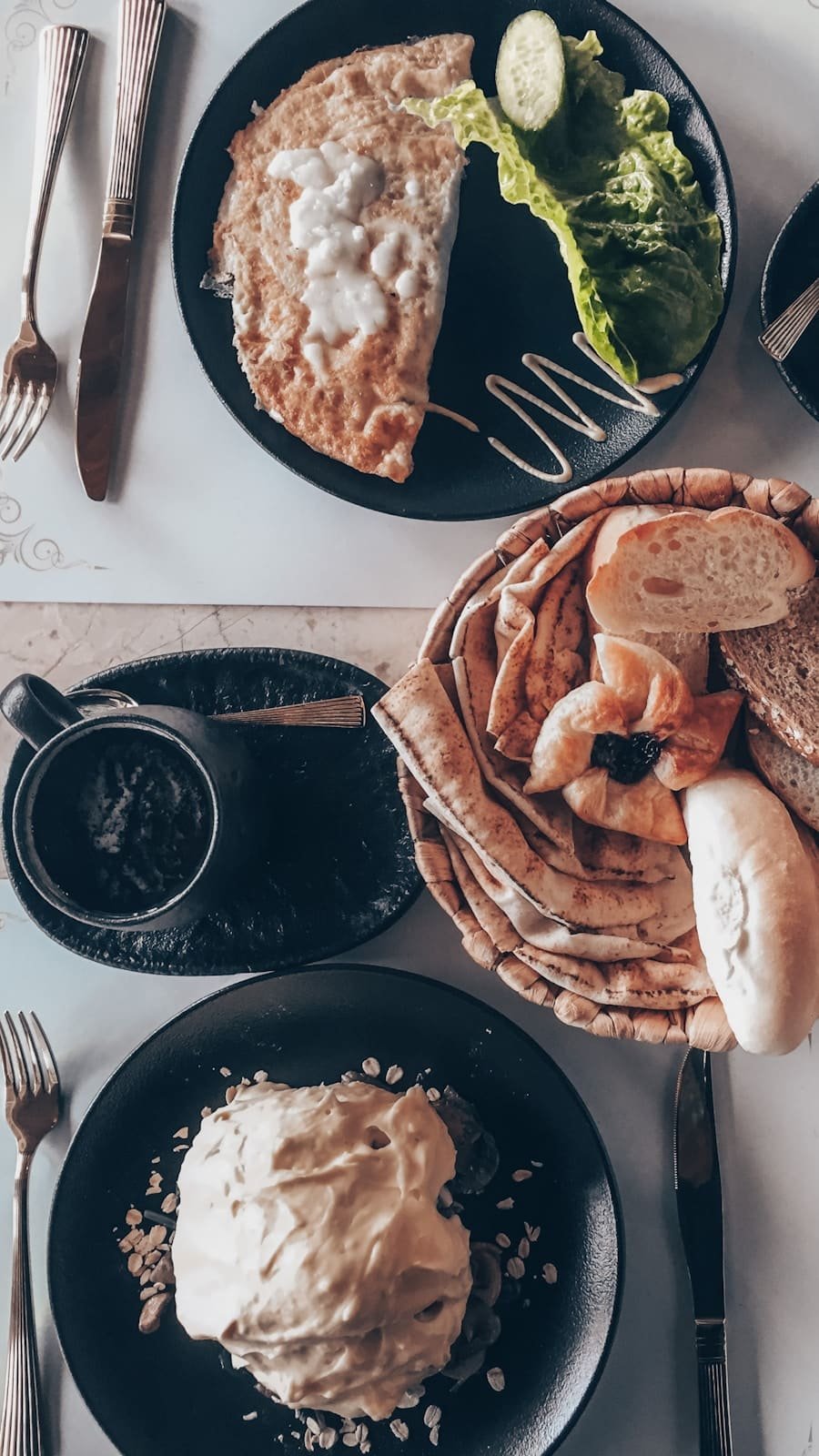 Photo "How Many Carbs Can I Eat and Stay in Ketosis?"