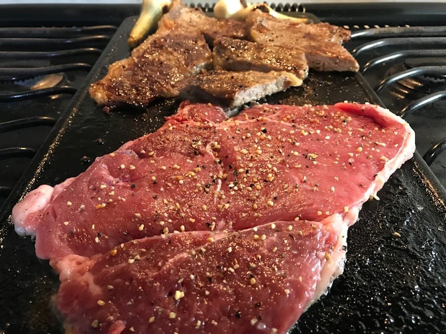 Photo "Why Do Some People Experience Metallic Taste on Keto?"
