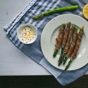 Photo "How Does Ketogenic Diet Compare to Other Popular Diets Like Atkins or Paleo?"