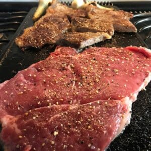 Photo "Is Keto Suitable for Vegetarians or Vegans?"