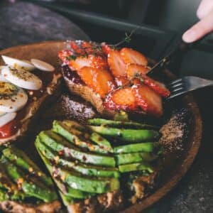 Photo "How Can I Manage Cravings on a Ketogenic Diet?"