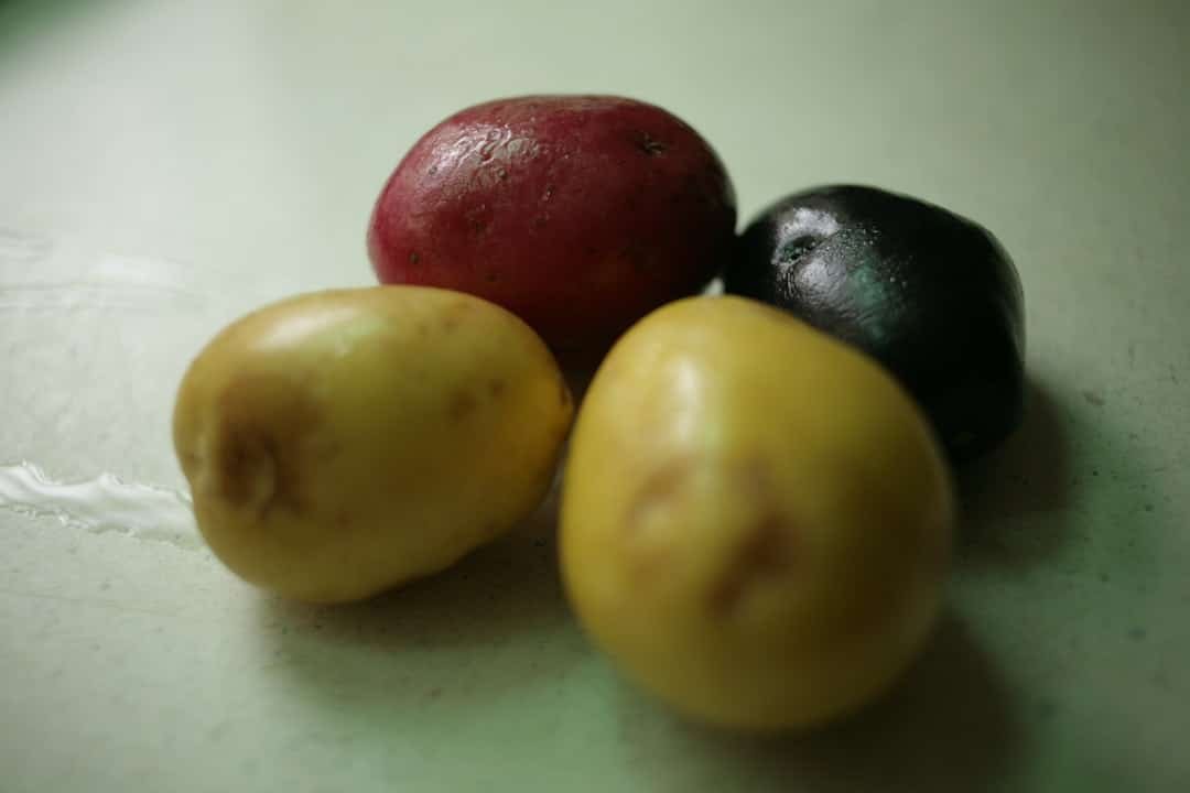 Photo Eat Fruit on Keto